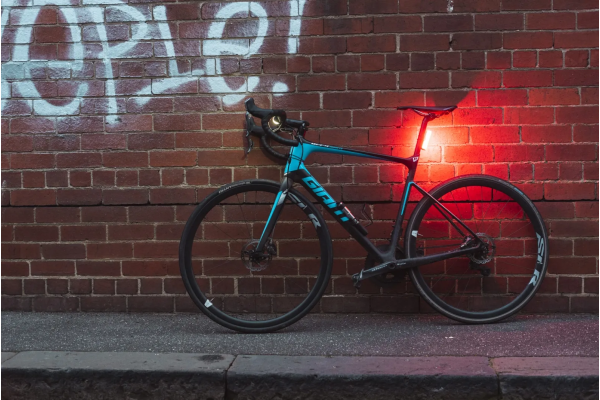 Мигалка передня Knog Mid Cobber Front 320 Lumens Мигалка передня Knog Mid Cobber Front 320 Lumens