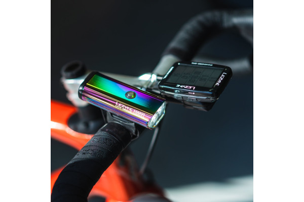 Переднє світло LEZYNE LITE DRIVE 1000XL Бензиновий 1000 Люмен Y14 Переднє світло LEZYNE LITE DRIVE 1000XL Бензиновий 1000 Люмен Y14