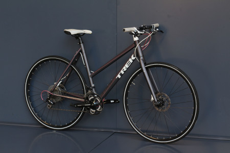 Міський велосипед Trek Zektor Three pink 105 wmn