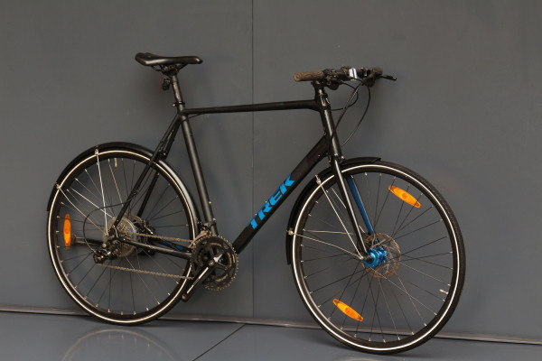 Велосипед для міста Trek Zektor 2 XL black n blue Велосипед для міста Trek Zektor 2 XL black n blue