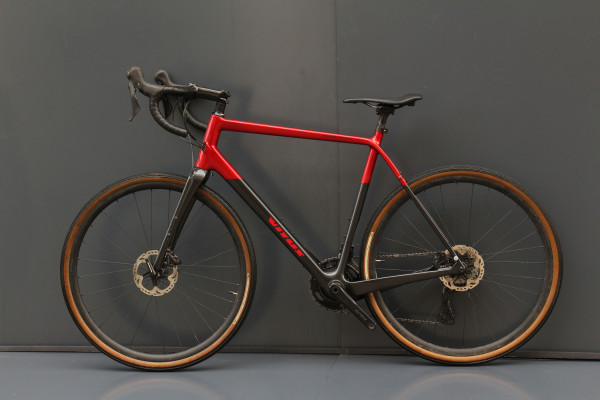 Гравійний велосипед Vitus Substance VRS-2 Road red XL Гравійний велосипед Vitus Substance VRS-2 Road red XL
