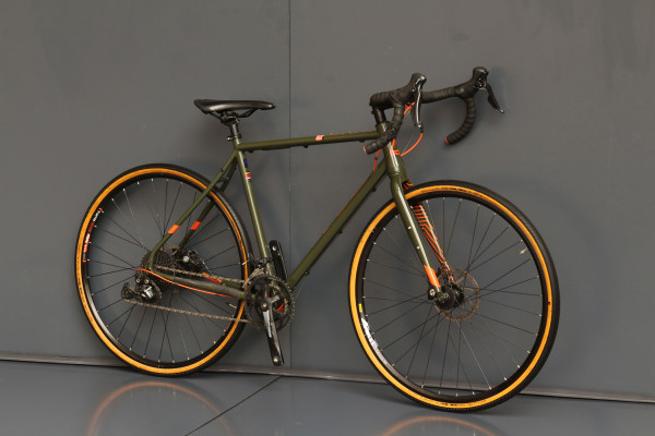 Гравійний велосипед Fuji Jari 2.3 2020 хром Alivio 54 cm Гравійний велосипед Fuji Jari 2.3 2020 хром Alivio 54 cm