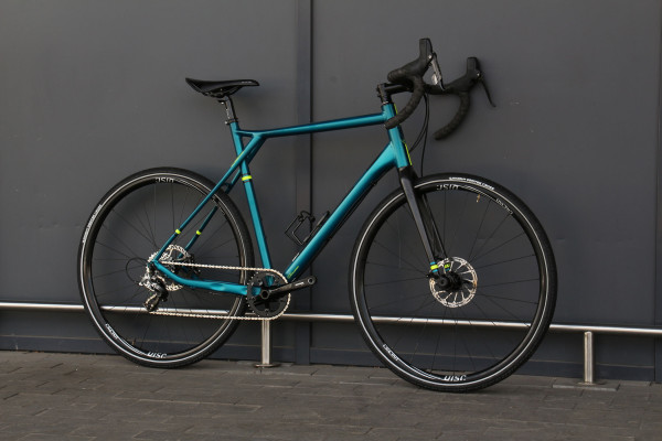 Гравійний велосипед GT Grade Alloy X Sram XL Гравійний велосипед GT Grade Alloy X Sram XL