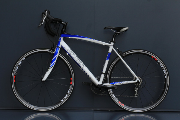 Шосейний велосипед Jensen Wind 1.1 Шосейний велосипед Jensen Wind 1.1