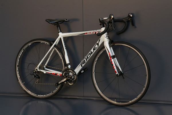 Шосейний велосипед Ridley Fenix Alloy 105 L white