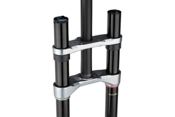 Вилка RockShox BoXXer Ultimate Charger2.1 R - 27.5", вісь Boost 20x110, 200mm, Червоний, DebonAir Вилка RockShox BoXXer Ultimate Charger2.1 R - 27.5", вісь Boost 20x110, 200mm, Червоний, DebonAir