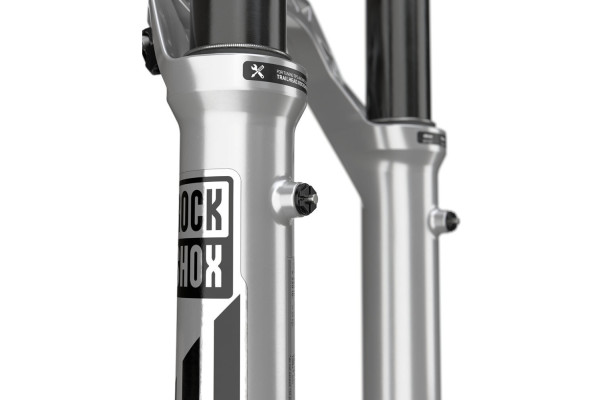 Вилка RockShox Pike DJ - 26" 15x100 Solo Air 100 Gloss Silver, Crown AdjAlum Str Tpr Disc (includes 2 BtmTokens, Star nut, Maxle Ult) A3/A4 Вилка RockShox Pike DJ - 26" 15x100 Solo Air 100 Gloss Silver, Crown AdjAlum Str Tpr Disc (includes 2 BtmTokens, Star nut, Maxle Ult) A3/A4