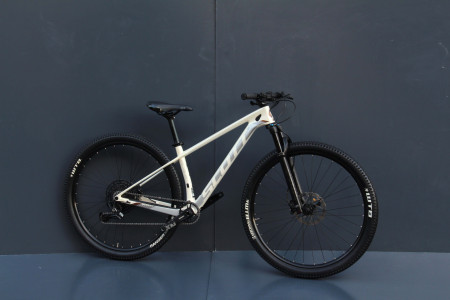 Гірський велосипед Scott Contessa Scale 900
